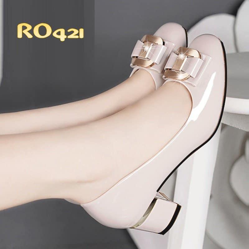 Giày nữ công sở mũi tròn da bóng cao cấp ROSATA RO421 - 4p - Đen, Kem - HÀNG VIỆT NAM - BKSTORE