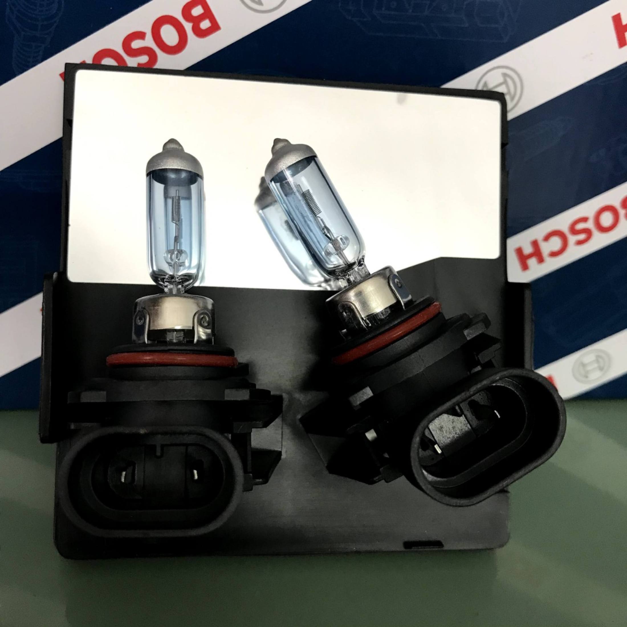 Bóng Đèn Tăng Sáng Bosch 9006 (HB4) 12V 65W Sportec Bright 4000K (Hộp 2 Bóng)