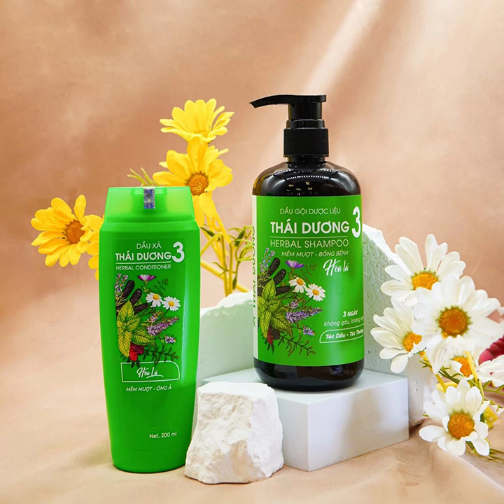 Dầu Gội Dược Liệu Thái Dương 3 Hương Hoa Lá