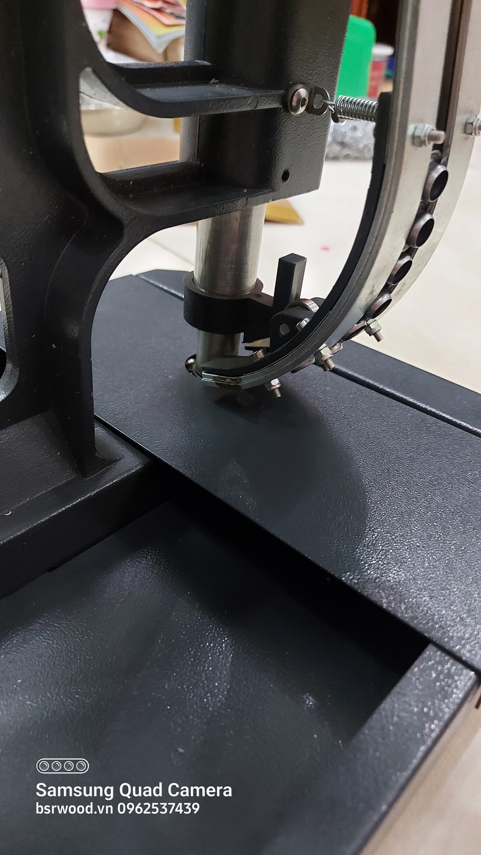 Máy đóng khoen bạt Loại bán tự động Dành cho khoen ore 10mm Máy đóng khuy bạt quảng cáo, bạt che mưa nắng