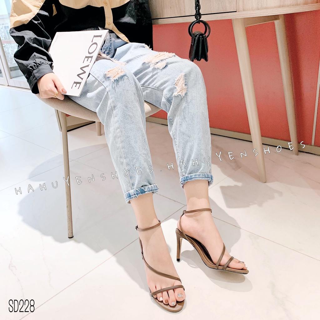 Sandal cao gót Hà Huyền Shoes quai mảnh quấn chéo hở gót nhọn 8 phân - SD228