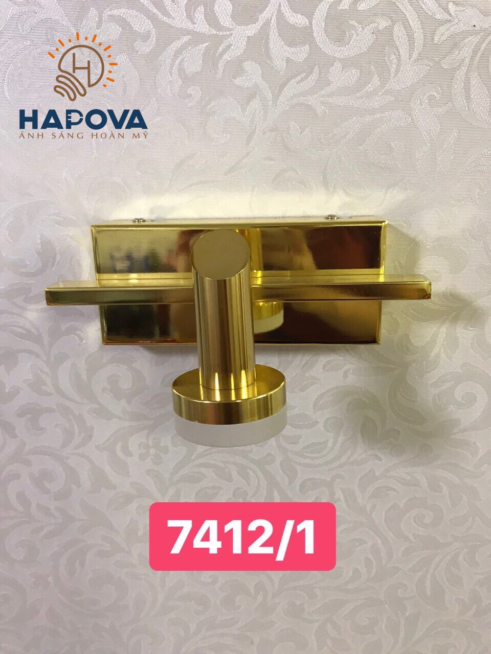Đèn soi tranh, đèn chiếu tranh 3 quả mạ vàng HAPOVA LAZI 7412/3