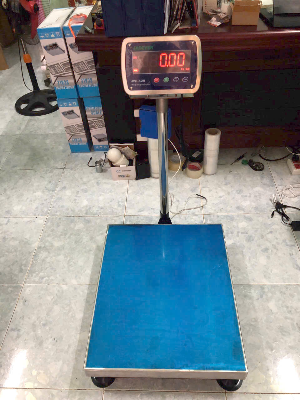 Cân Bàn Điện Tử JWI-520 60 kg