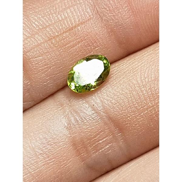 085*** L Đá Peridot (THIÊN NHIÊN) sạch 99%