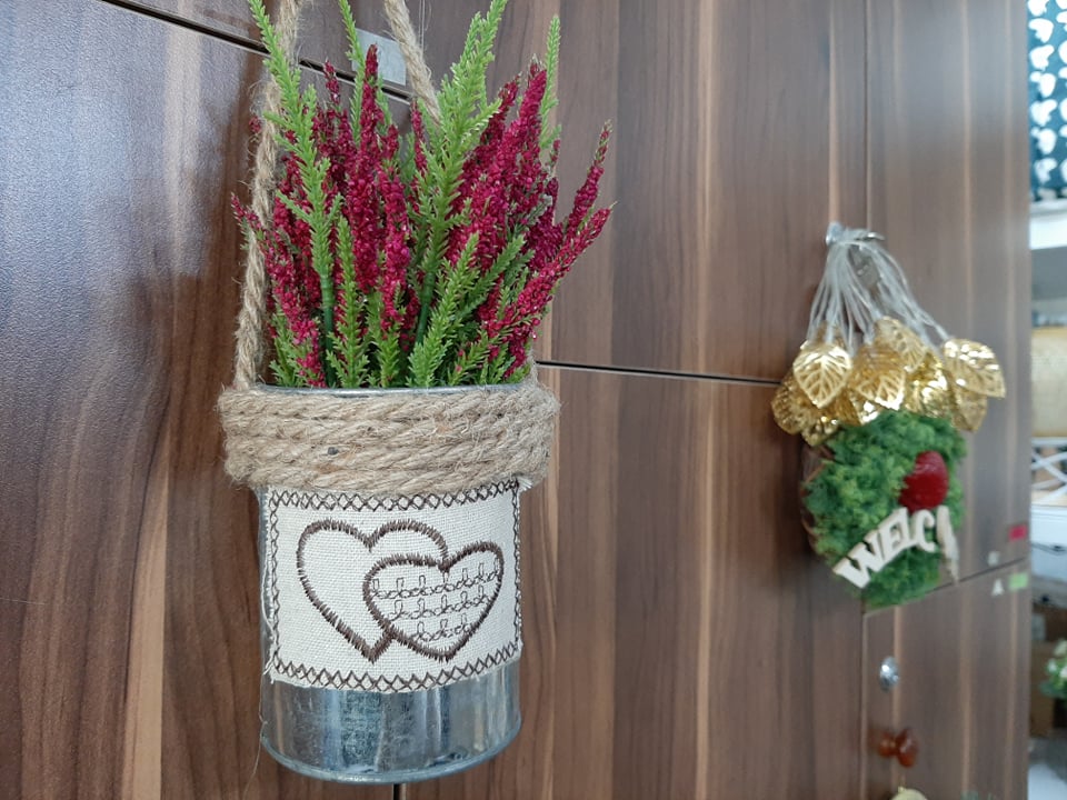 Chậu hoa lavender ( oải hương) giả nhỏ xinh vintage trang trí có quai treo