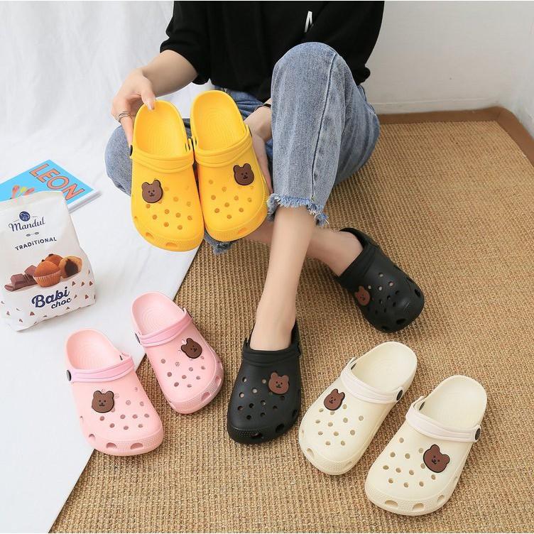 Dép sục gấu lỗ thông hơi đi mưa siêu nhẹ nam nữ MINN SHOES