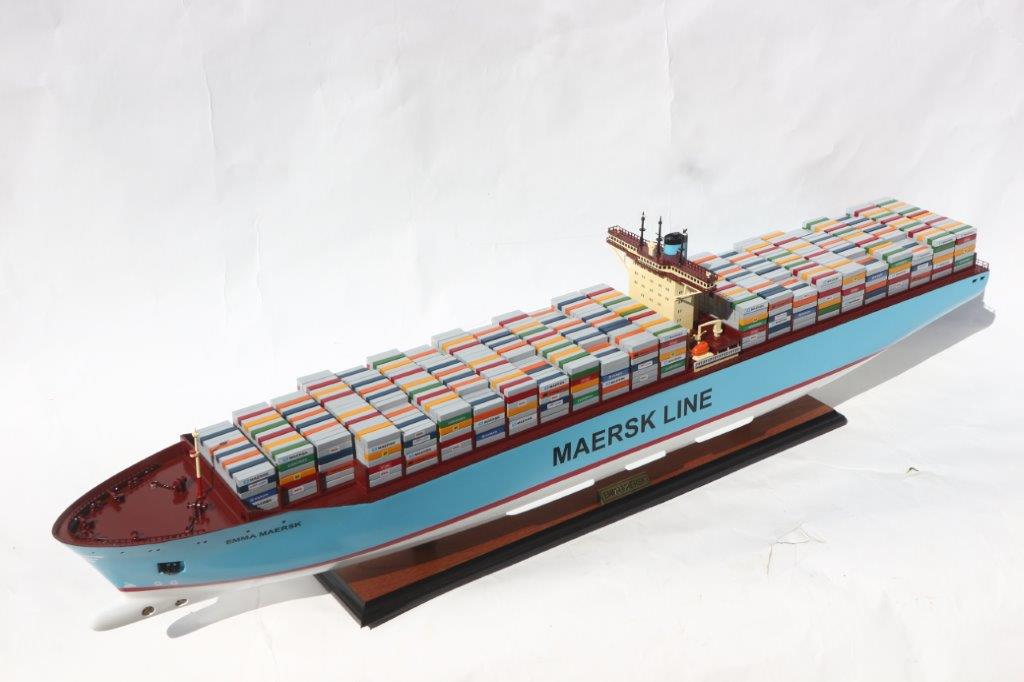 Mô hình tàu container EMMA MAERSK (có gắn đèn) - 105cm