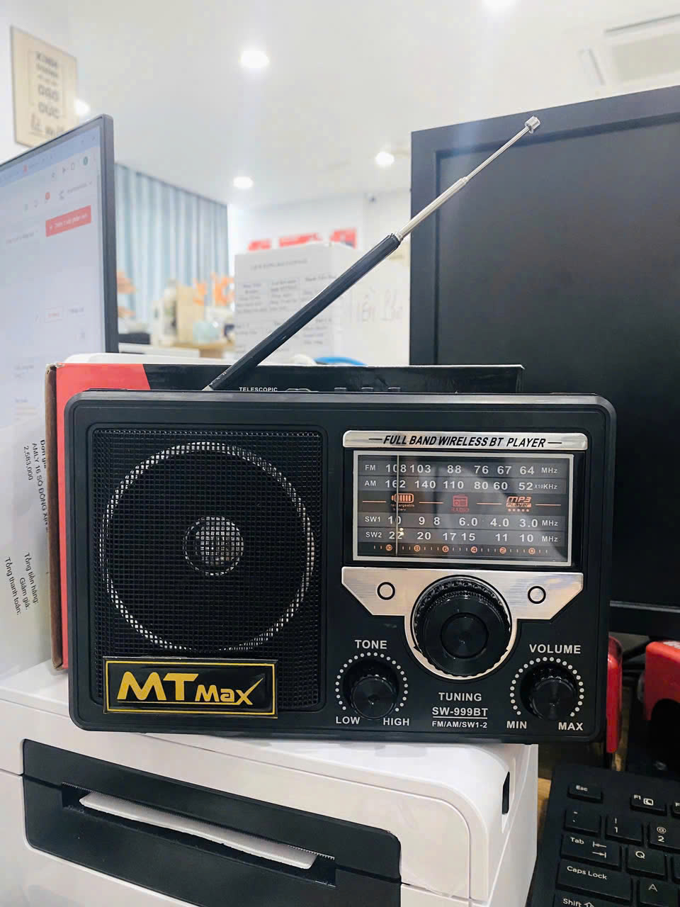 [ XẢ KHO - GIÁ ƯU ĐÃI ] tổng hợp đài Radio Đa Năng SW999 nhỏ gọn tiện lợi thiết kế đẹp hoài cổ bắt sóng FM/AM/SW/USB/SD hỗ trợ BLT,SD, Hàng Chính Hãng