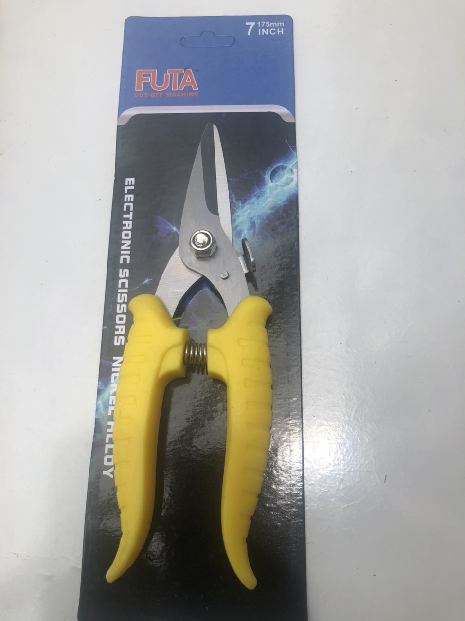 Kéo cắt cành, tỉa hoa