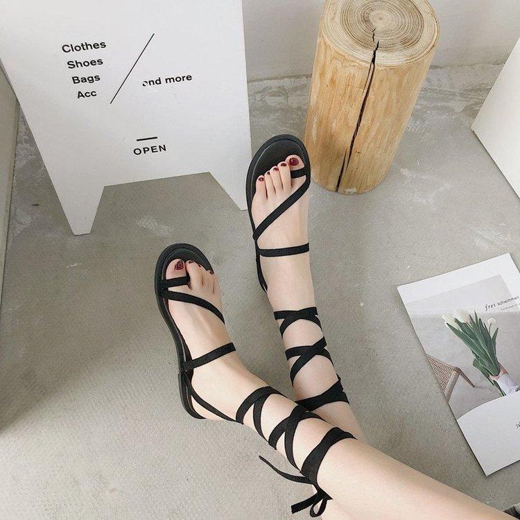 Xăng đan Đế Bằng Thiết Kế Xinh Xắn Hợp Thời Trang