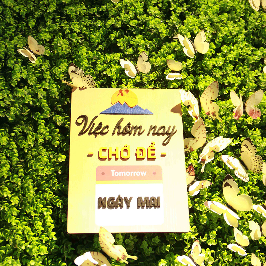 Tranh gỗ treo tường_Việc hôm nay chớ để ngày mai_CRN_01