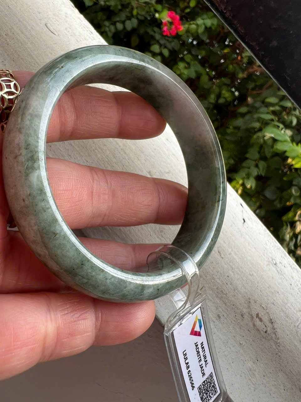 Vòng Tay Nữ Đá Cẩm Thạch Tự Nhiên Bản Hẹ Type A Ni 56mm Cao 14mm Dầy 8mm Kiểm Định Liulab 626566 Màu Xanh Đậm Bông Trắng bóng sang đẹp xinh xắn các Chị mệnh Kim mệnh Thủy 53kg - 59kg đeo tay sang sịn ạ