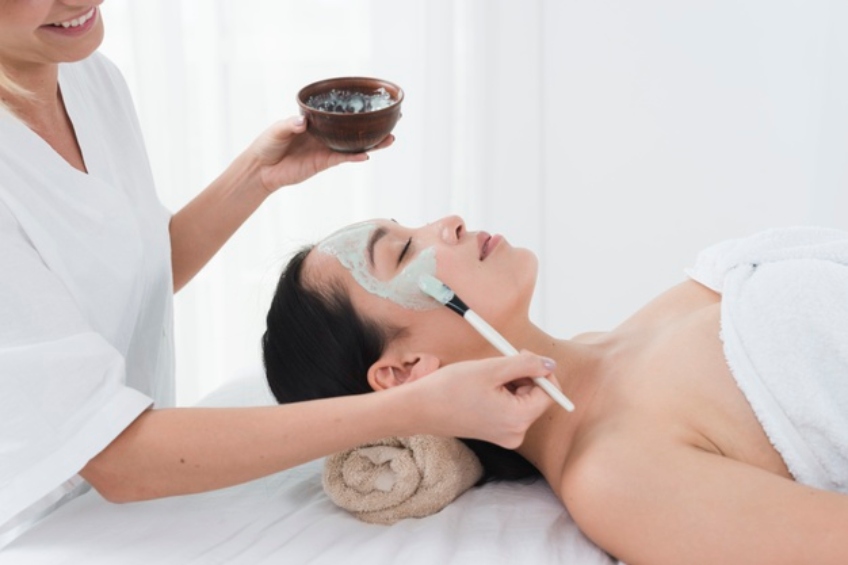 LIỆU TRÌNH CHĂM SÓC DA MẶT MỤN - HIỆU QUẢ SAU LẦN ĐẦU TIÊN