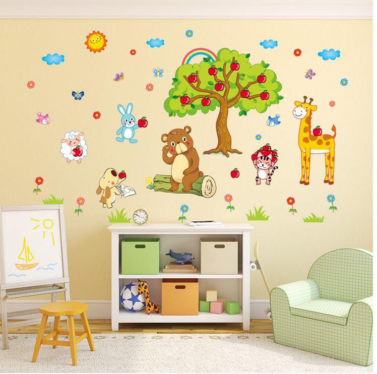 Decal dán tường vườn thú và cây táo