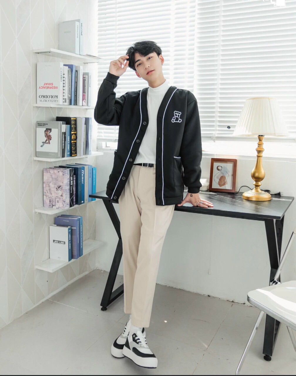 Áo Khoác Cardigan Túi Vuông Thêu Gấu Cặp Nam Nữ Siêu Xinh - Bomber Unisex Nỉ Ngoại Dày Mịn