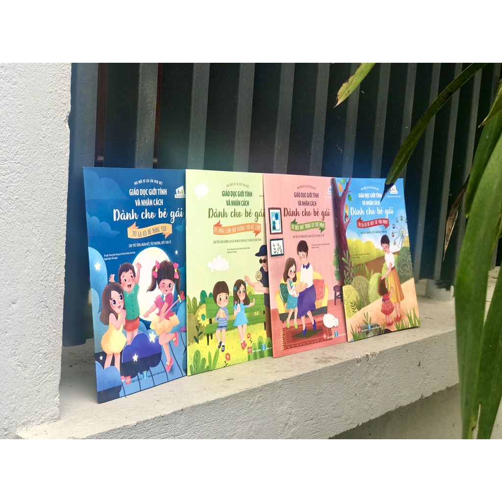 Bộ 4 cuốn - Giáo dục giới tính và nhân cách dành cho bé gái