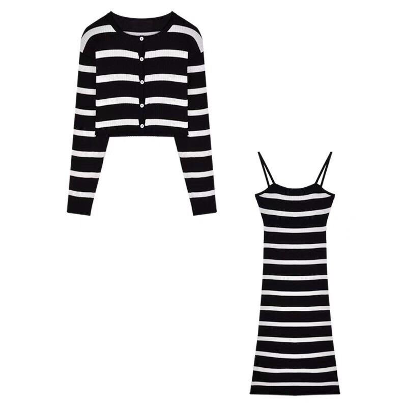 Set len váy 2 dây body kèm áo choàng len nhẹ nhàng hàng QC