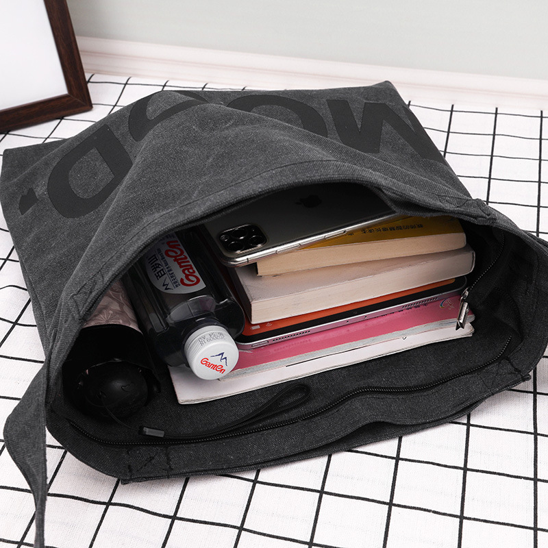 Túi đeo chéo nam - BEE GEE DCN9203