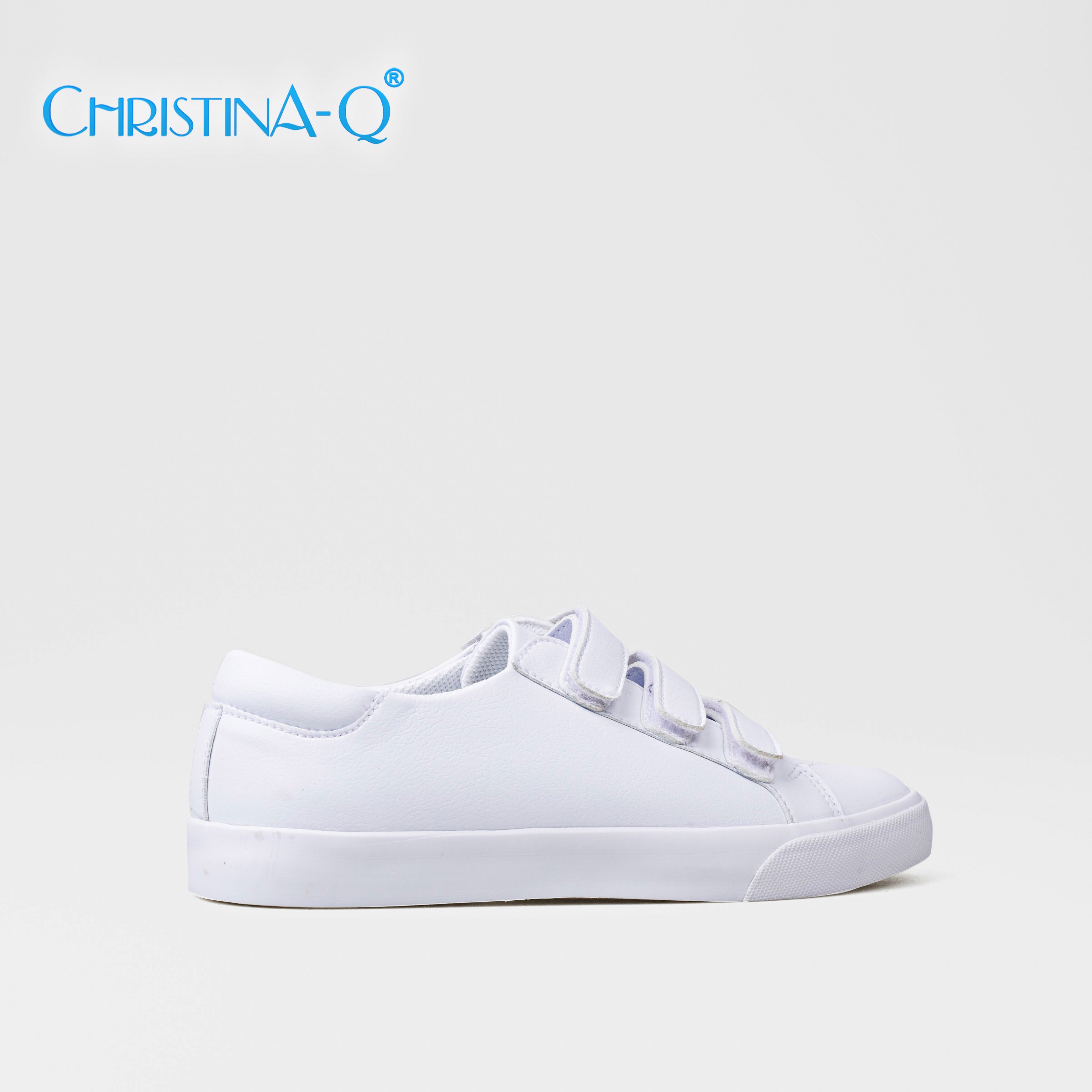 Giày sneaker nữ đế bằng ChristinA-Q GTT121