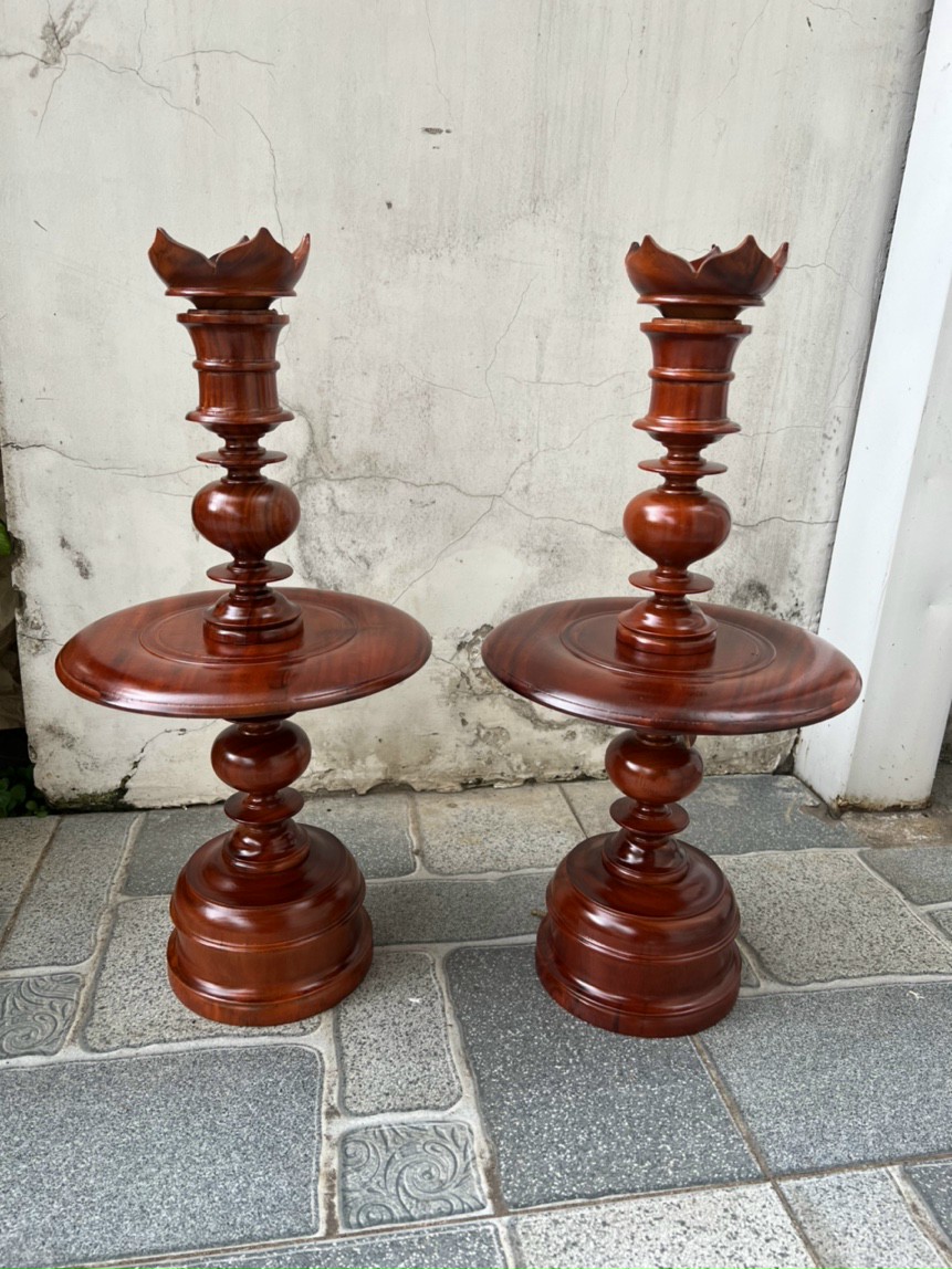 Cặp chân đèn cầy ,chân đèn nến gỗ tràm 100% tự nhiên cao 50 cm
