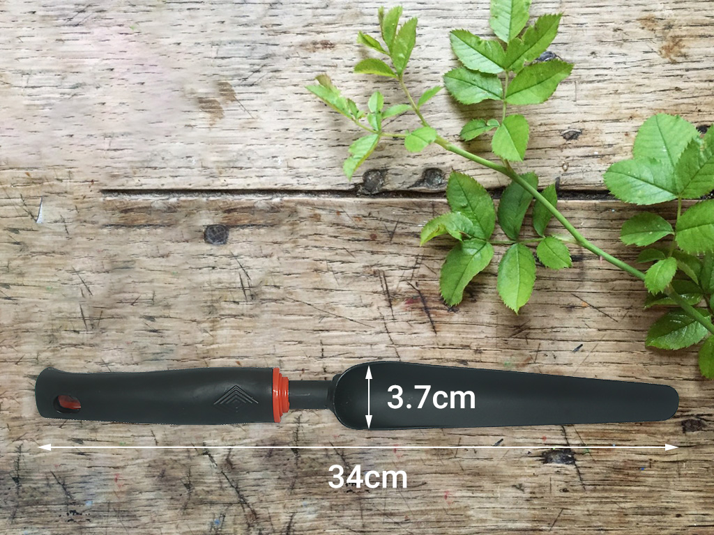 Xẻng xúc đất nhổ cỏ cán cao su 3.7x34cm