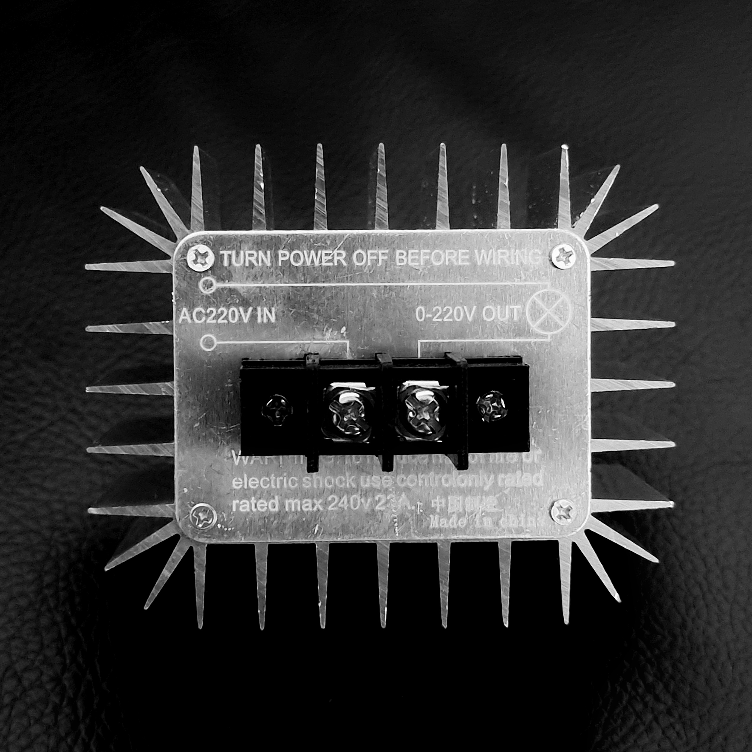 Bộ điều tốc 5000w- 220V