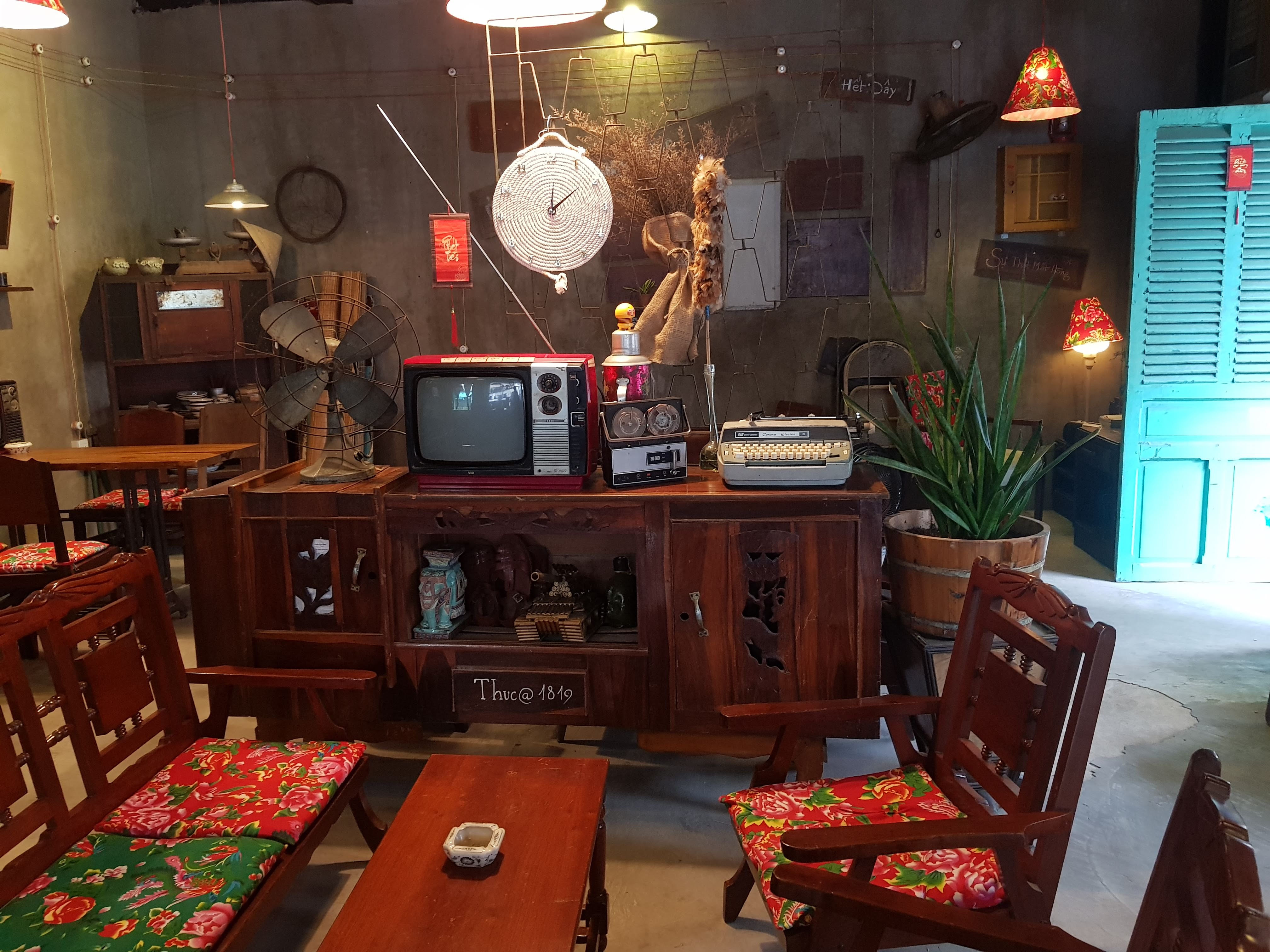 ĐỒNG HỒ TREO TƯỜNG, ĐỒNG HỒ HANDMADE-VINTAGE, TRANG TRÍ NHÀ CỬA, DECOR QUÁN CÀFE CỔ ĐIỂN, DIY