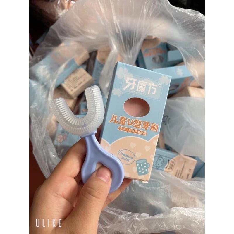 Bàn Chải Đánh Răng Silicon Hình Chữ U Sử Dụng Tiện Lợi Cho Bé