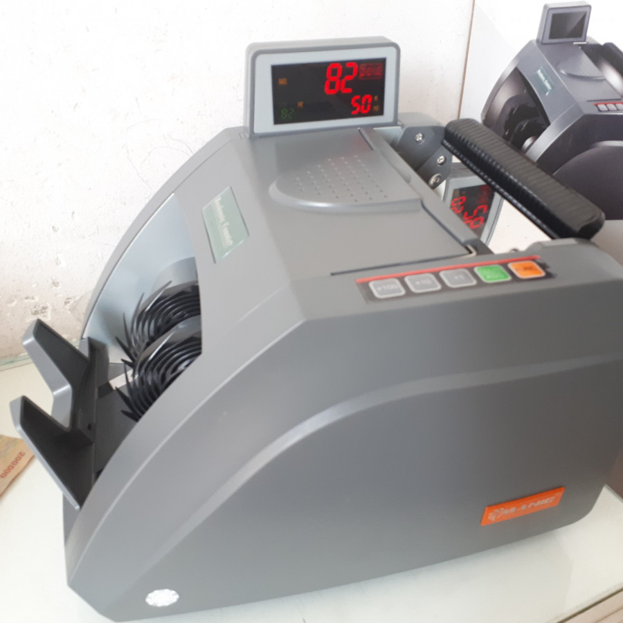 Máy đếm tiền Manic B-9900