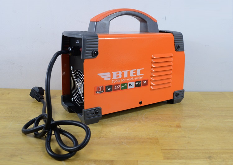 MÁY HÀN QUE ĐIỆN TỬ BTEC MMA 250A + TẶNG BAO TAY INGCO HGVK05