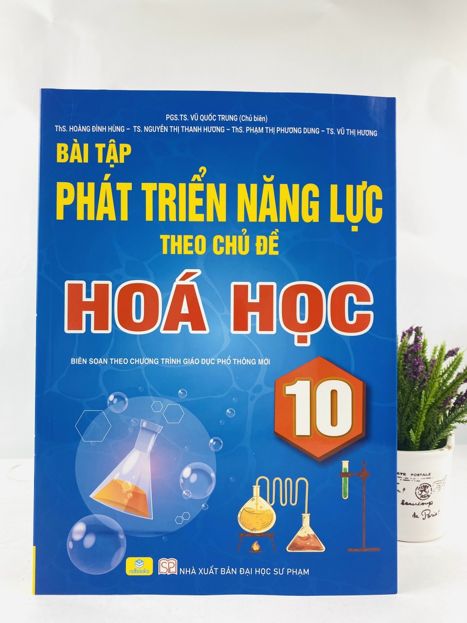 Sách - Bài Tập Phát Triển Năng Lực Theo Chủ Đề Hóa Học 10 - ndbooks