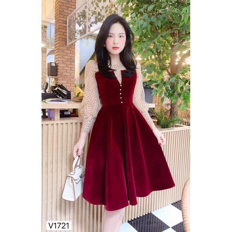 Đầm nhung đỏ xoè phối voan lưới khoét cổ V siêu sang