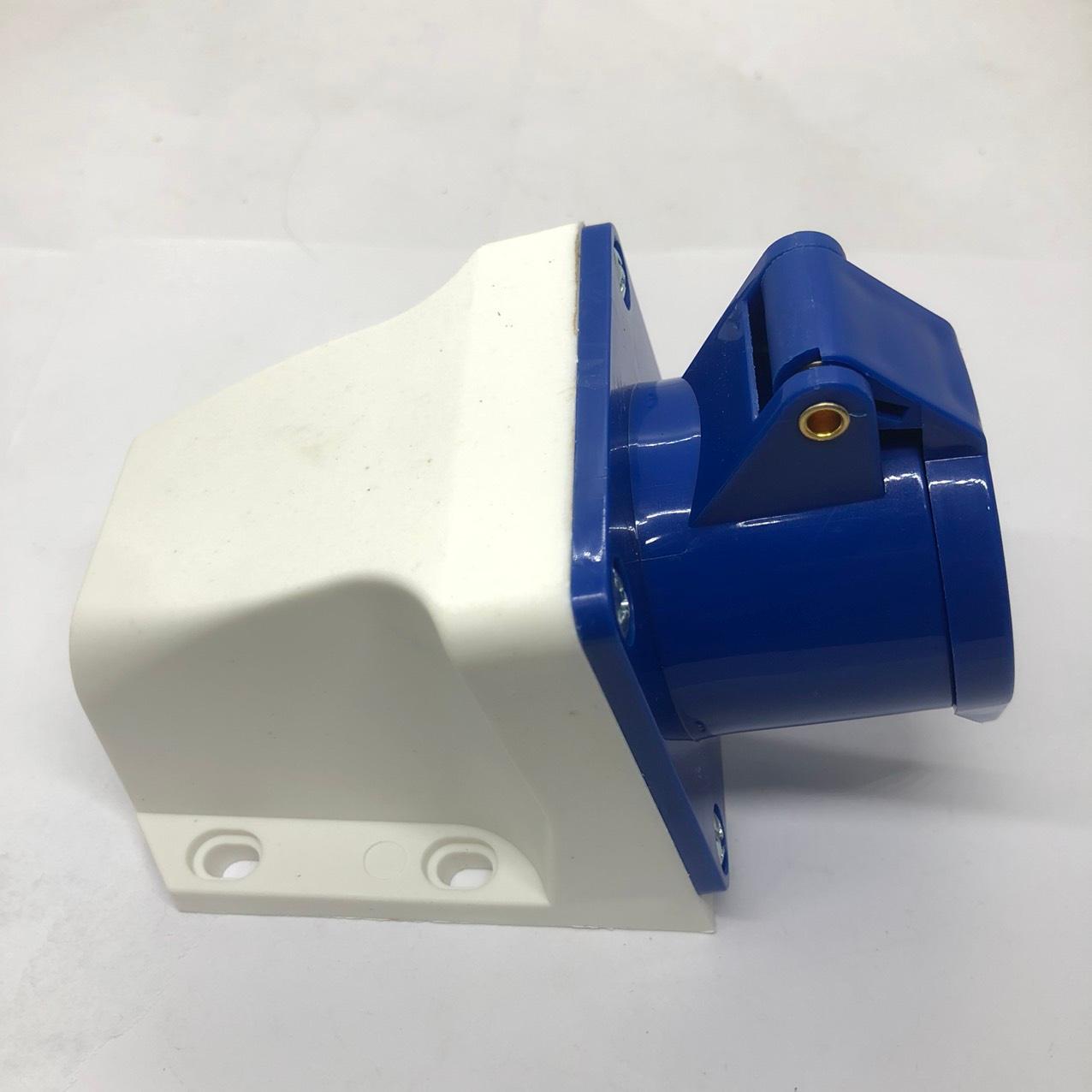 Ổ CẮM CỐ ĐỊNH CÔNG NGHIỆP 16A 2P+E IP44 LOẠI TỐT