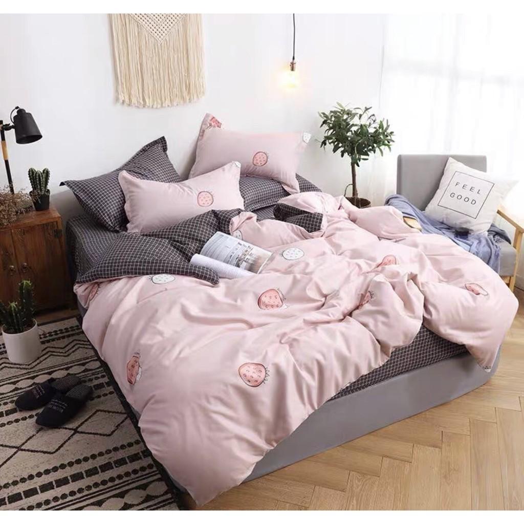 Bộ chăn ga gối Cotton poly M2T Bedding Quả dâu phối caro, vỏ chăn mền, drap nệm và 2 vỏ gối
