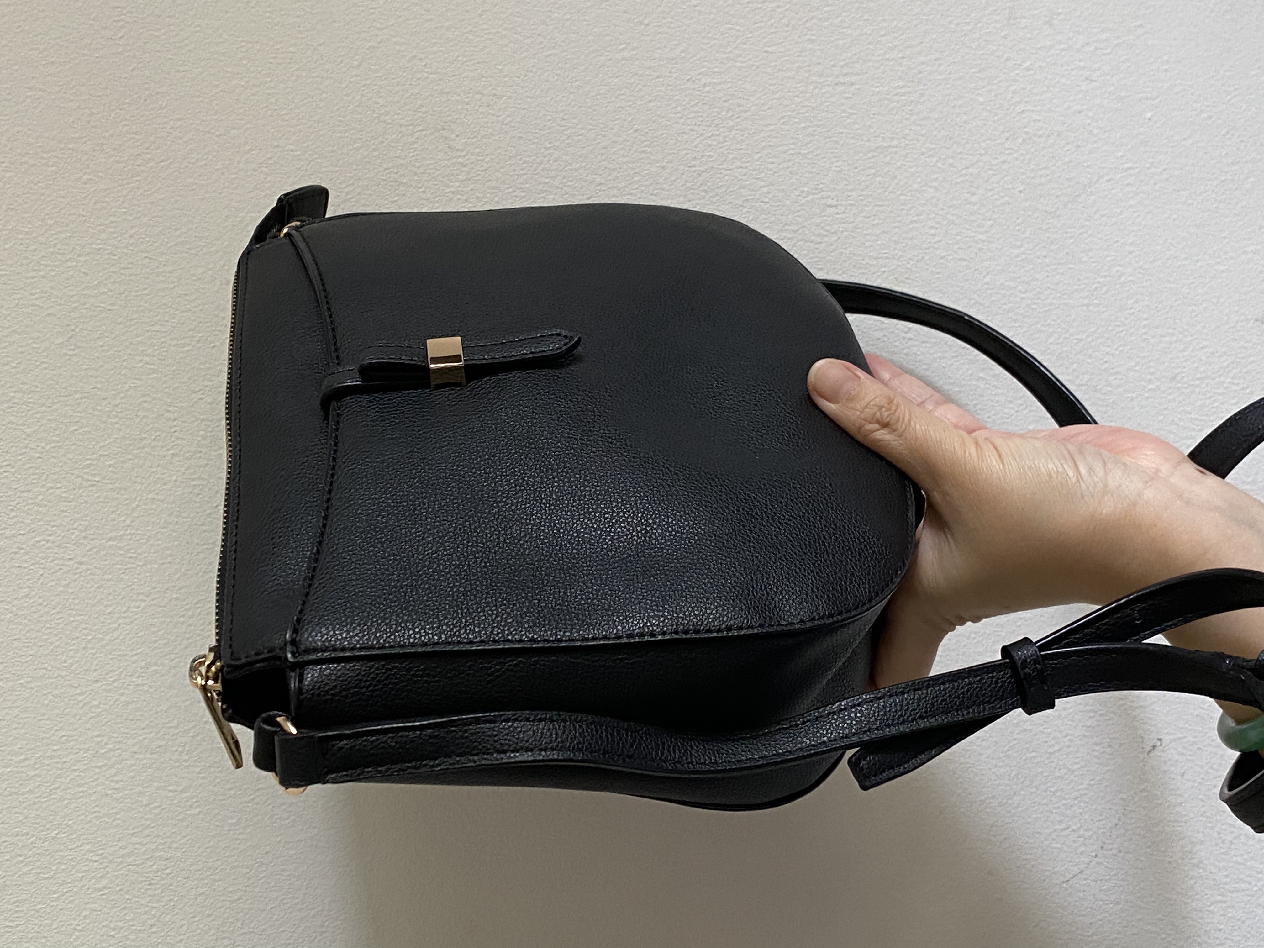 Túi đeo vai da thật quà tặng ý nghĩa