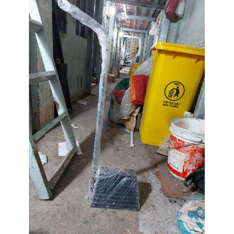 CHẶN BÁNH XE DI ĐỘNG CẦM TAY CÓ TAY CẦM