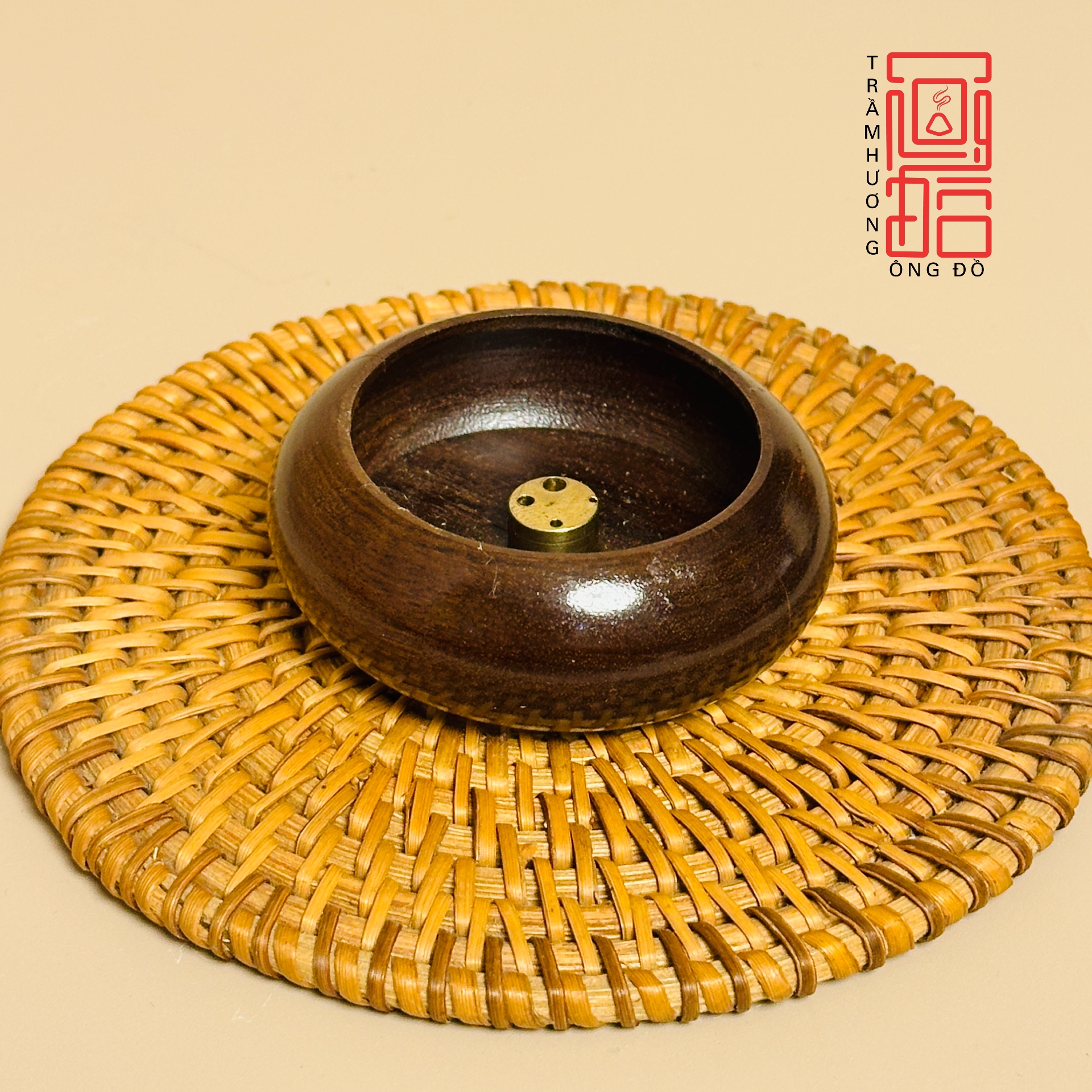 Lư Gỗ Cắm Nhang Trầm Hương Không Tăm