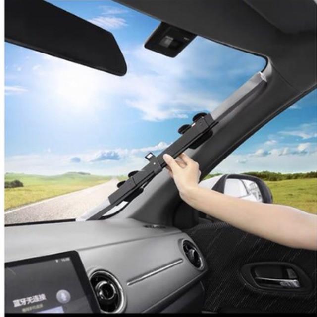 rèm chắn che nắng kính lái oto