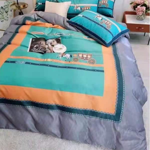 Trọn Bộ Chăn Ga Gối Nệm Cotton Lụa HỌA TIẾT NGỰA KÉO XE VIỀN XANH Đơn Giản- Tinh Tế- Cao Cấp