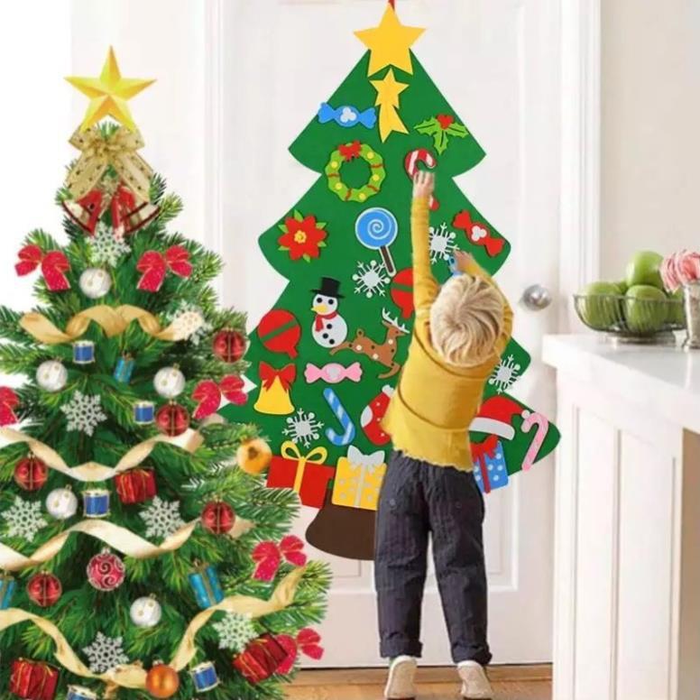 Cây thông Noel treo tường DIY