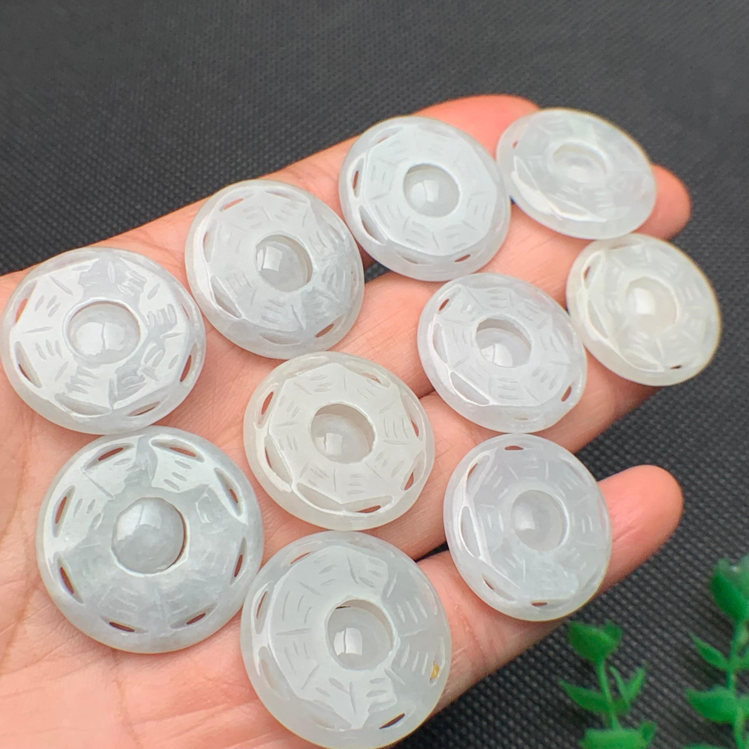 Bát quái ngọc phỉ thúy tự nhiên Jadeite A