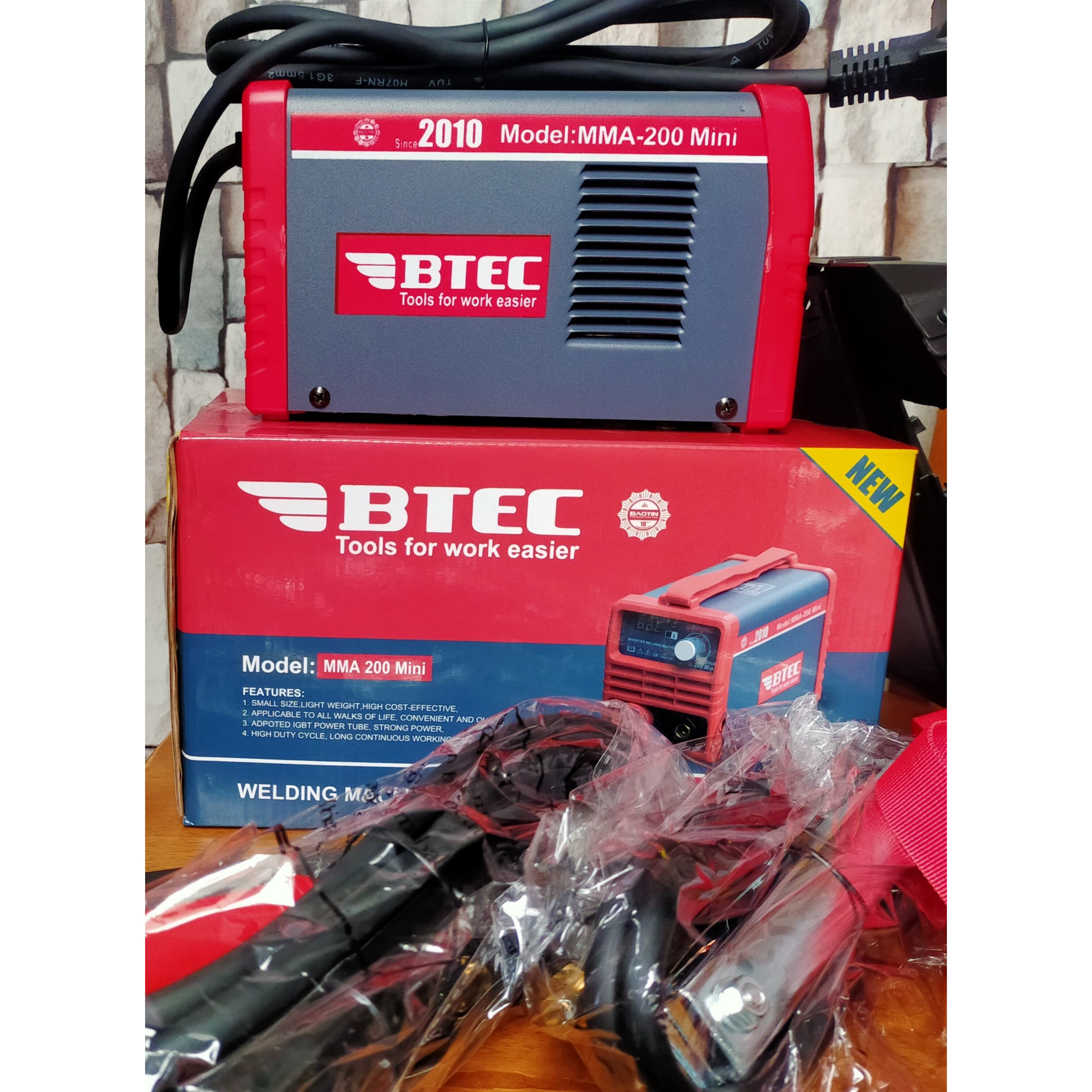 MÁY HÀN ĐIỆN TỬ BTEC MMA-200 MINI - HÀNG CHÍNH HÃNG