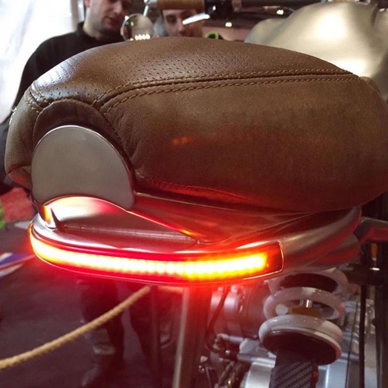 Siêu phẩm Đèn LED gắn phía sau cho biển số xe mô tô cao cấp
