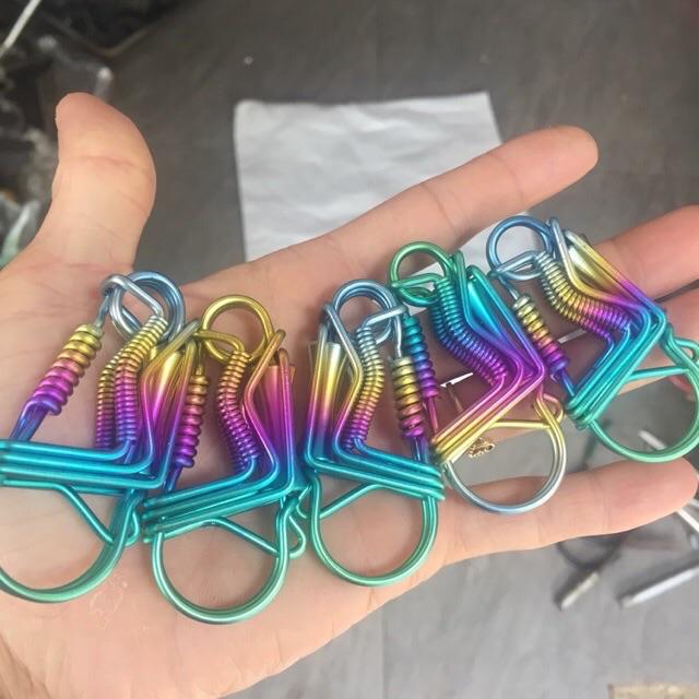 Móc Khoá Titan Chuẩn 100%