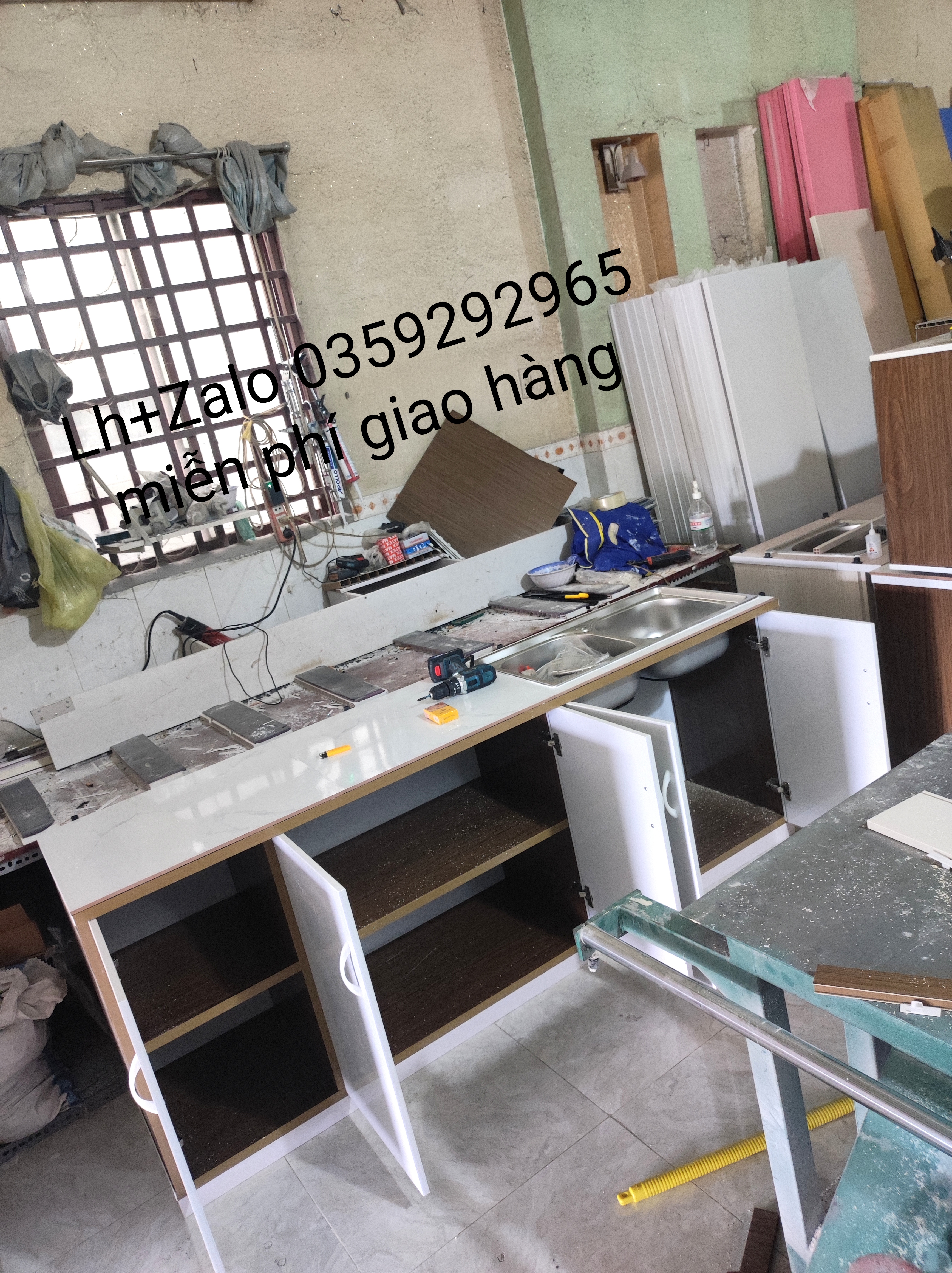 Tủ bếp mini nhựa đài Loan ốp mặt gạch sẵn bồn đôi