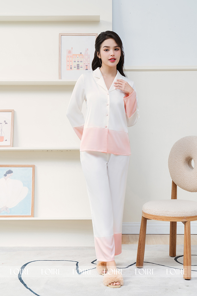 Bộ Pijama Lụa Trắng Phối Màu Pastel Cúc Bọc Loirechic LPD19