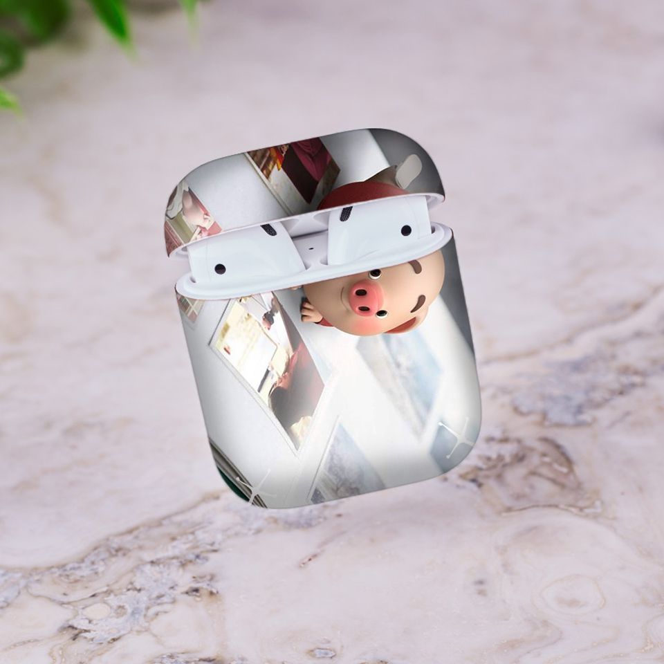 Miếng dán skin chống bẩn cho tai nghe AirPods in hình Heo con dễ thương - HEO2k19 - 025 (bản không dây 1 và 2)