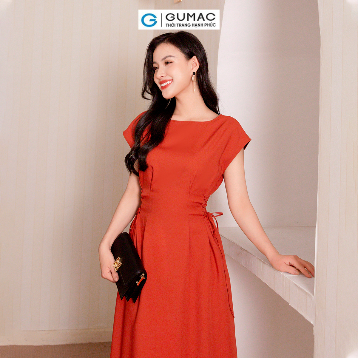 Đầm A thắt dây eo thời trang GUMAC DD10057