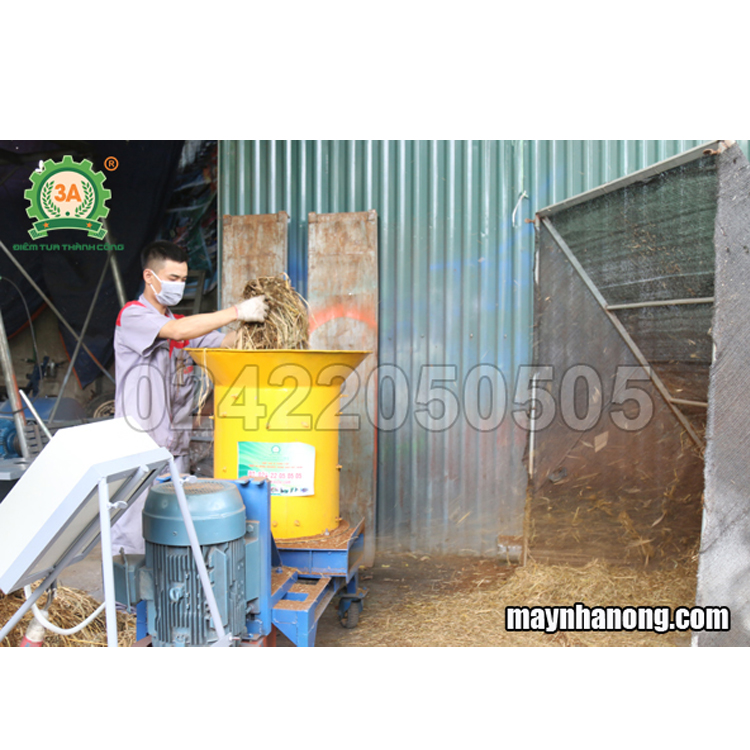 Máy xay nghiền xơ dừa, rơm rạ 3A15Kw