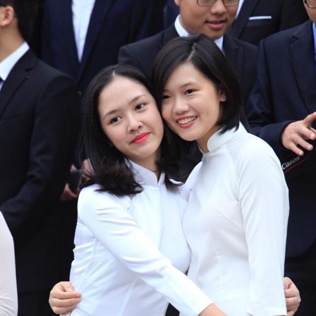 Bộ áo dài áo quần cùng chất lụa Thái Tuấn